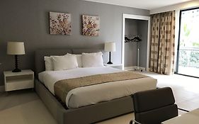 Polynesian Residences Waikiki Beach